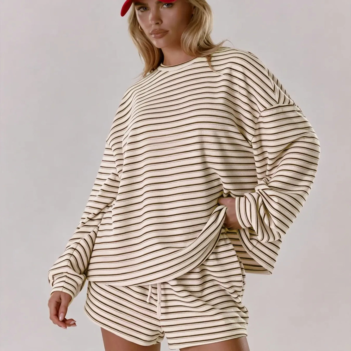 Women'S Striped Set, Loose Fit Oversized, Casual round Neck Long Sleeve Top, Pocket Shorts, 2-Piece Set, Soft Comfortable, Thick Warm Home Wear