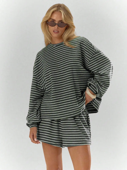 Women'S Striped Set, Loose Fit Oversized, Casual round Neck Long Sleeve Top, Pocket Shorts, 2-Piece Set, Soft Comfortable, Thick Warm Home Wear